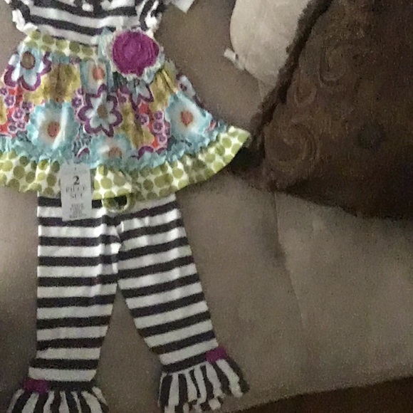 Girls clothes - Picture 2 of 5